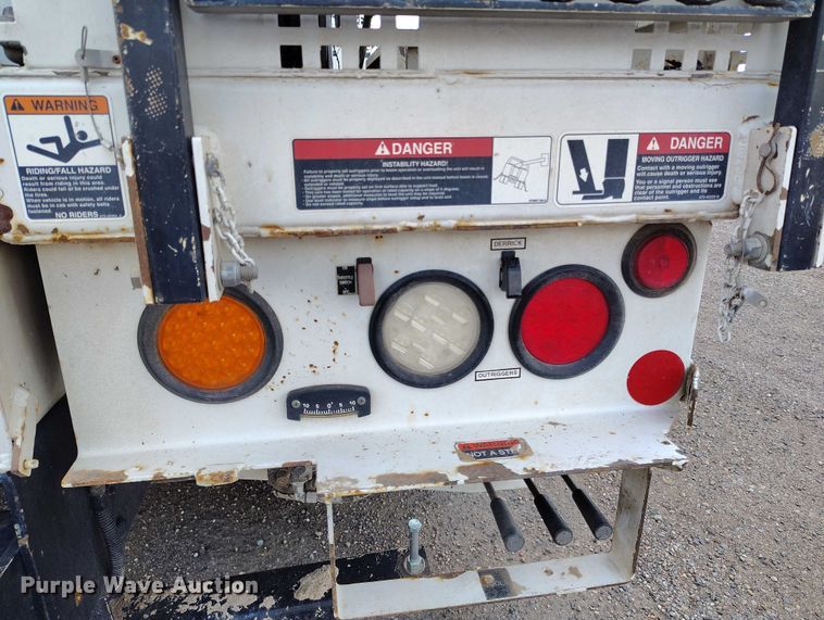 image for item DP4955 2015 Freightliner Business Class M2 digger derrick truck