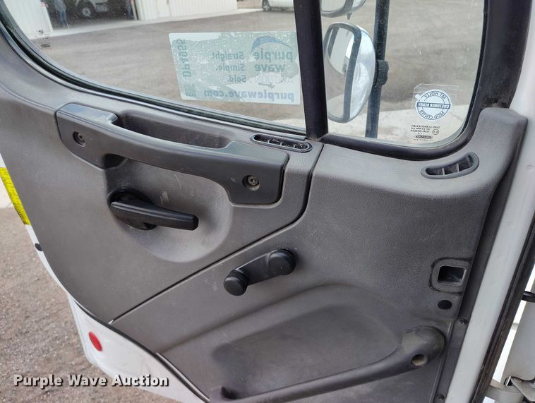 image for item DP4955 2015 Freightliner Business Class M2 digger derrick truck