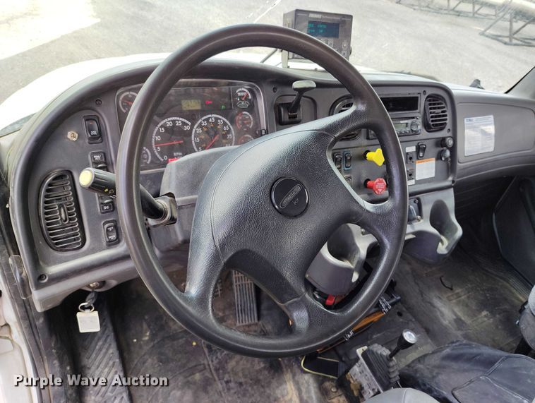 image for item DP4955 2015 Freightliner Business Class M2 digger derrick truck