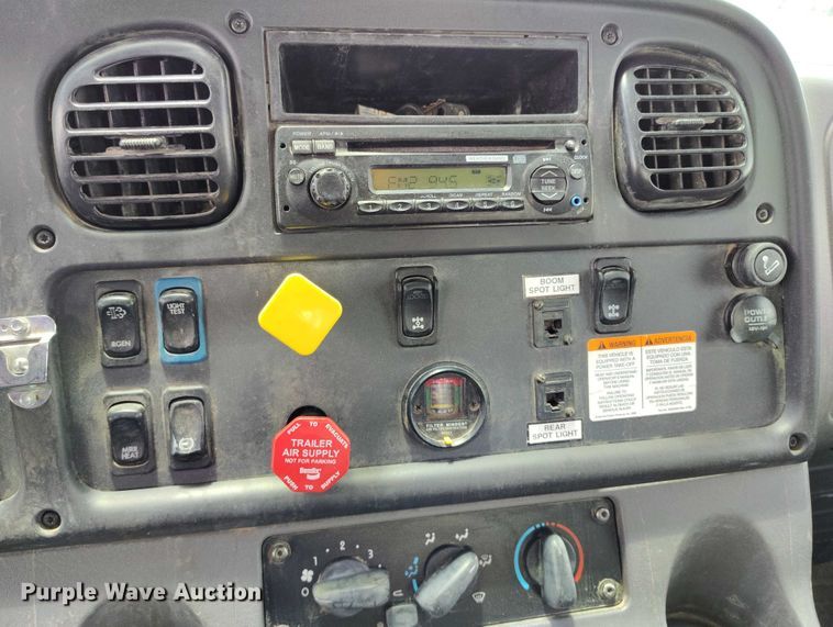 image for item DP4955 2015 Freightliner Business Class M2 digger derrick truck