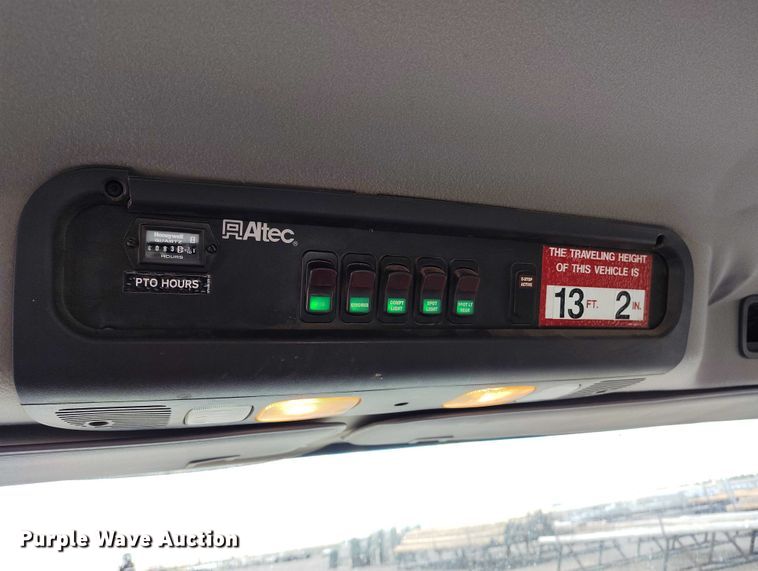 image for item DP4955 2015 Freightliner Business Class M2 digger derrick truck