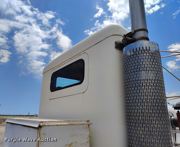 image for item DP4973 1976 Kenworth W900 semi truck