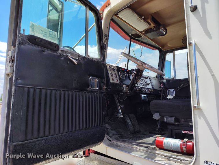 image for item DP4973 1976 Kenworth W900 semi truck