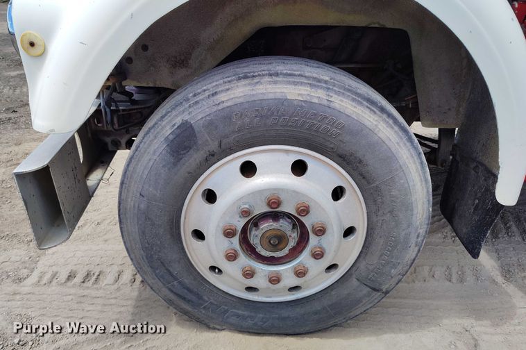 image for item DP4973 1976 Kenworth W900 semi truck