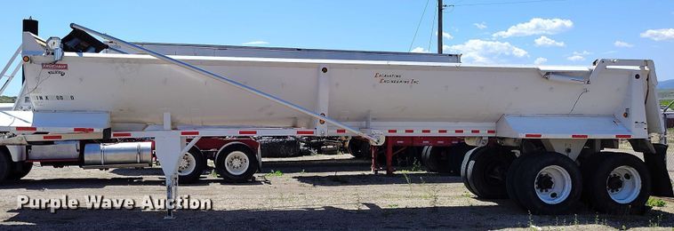 image for item DP4975 1999 Freuehauf end dump trailer