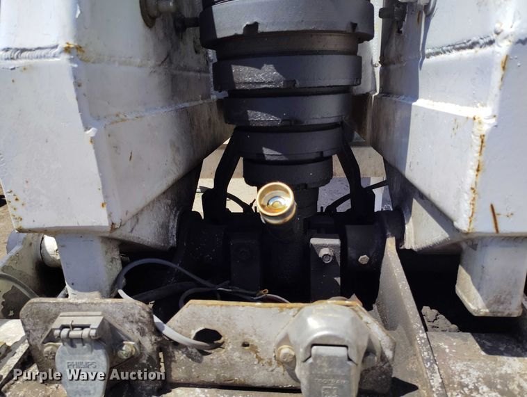 image for item DP4975 1999 Freuehauf end dump trailer