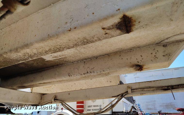 image for item DP4975 1999 Freuehauf end dump trailer