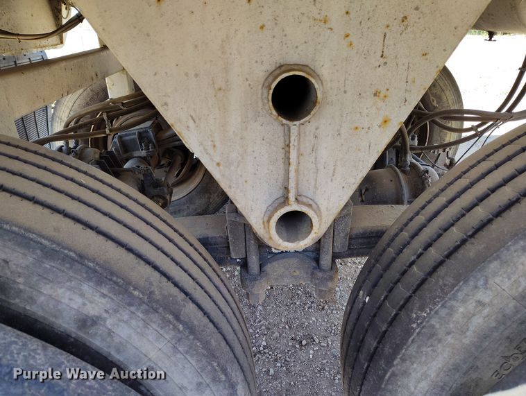 image for item DP4975 1999 Freuehauf end dump trailer