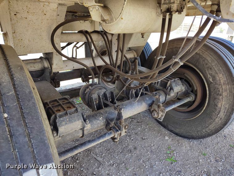 image for item DP4975 1999 Freuehauf end dump trailer