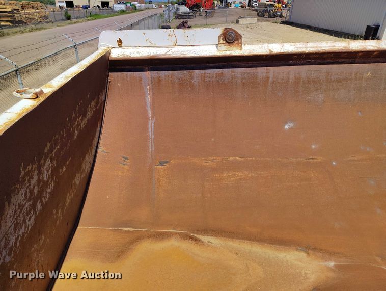 image for item DP4975 1999 Freuehauf end dump trailer