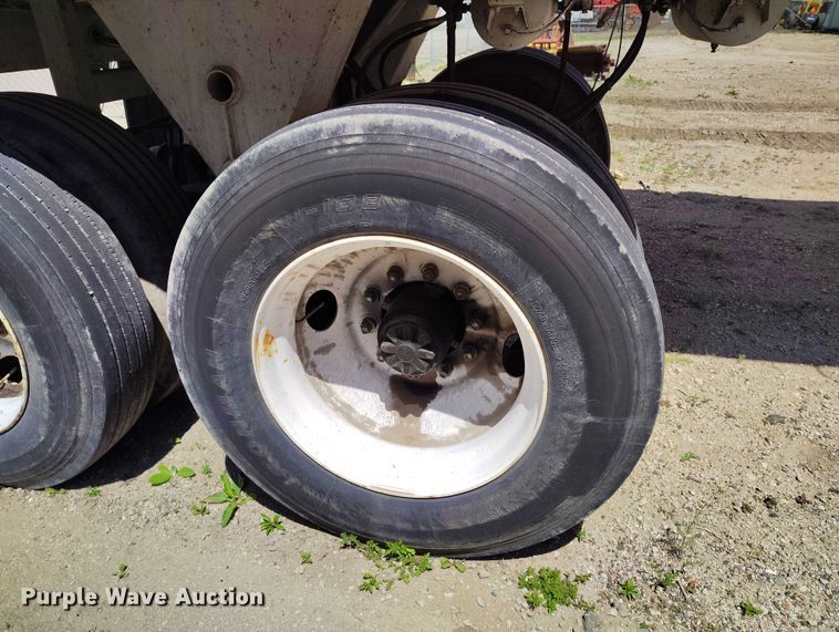 image for item DP4975 1999 Freuehauf end dump trailer