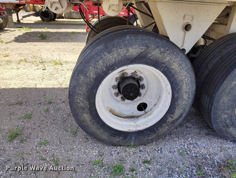 image for item DP4975 1999 Freuehauf end dump trailer