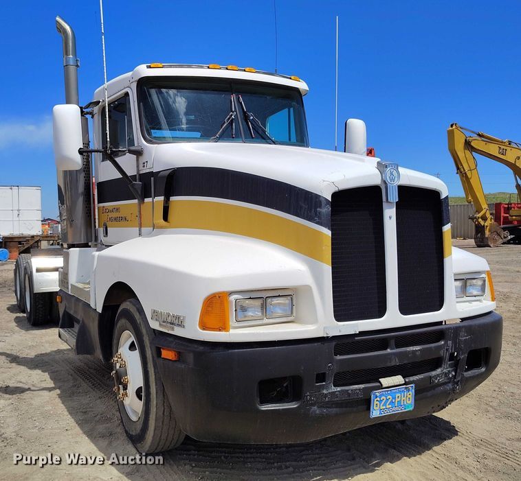 image for item DP4976 1994 Kenworth T600 semi truck