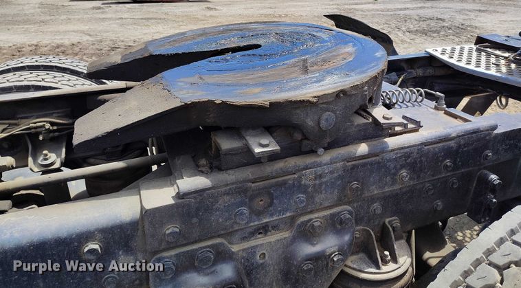 image for item DP4976 1994 Kenworth T600 semi truck