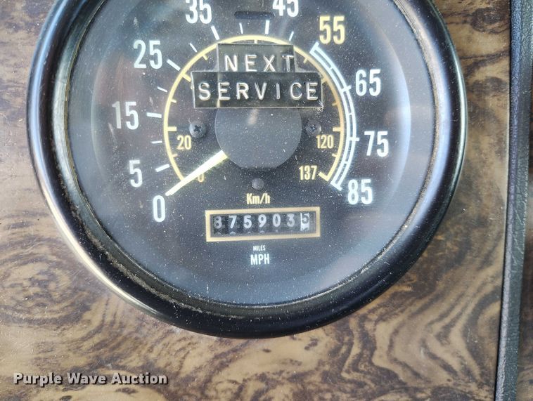 image for item DP4976 1994 Kenworth T600 semi truck