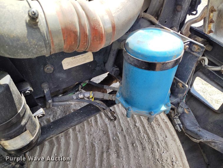 image for item DP4976 1994 Kenworth T600 semi truck