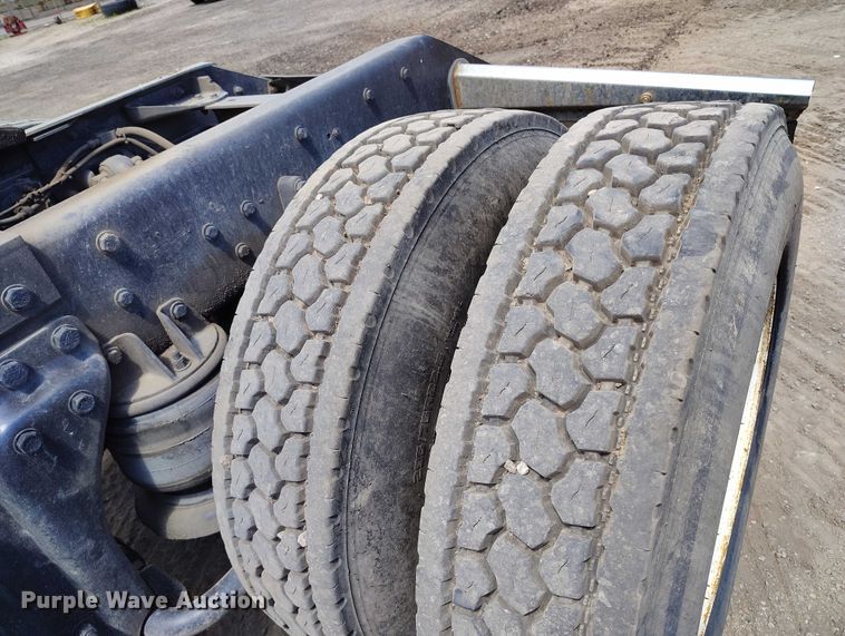 image for item DP4976 1994 Kenworth T600 semi truck