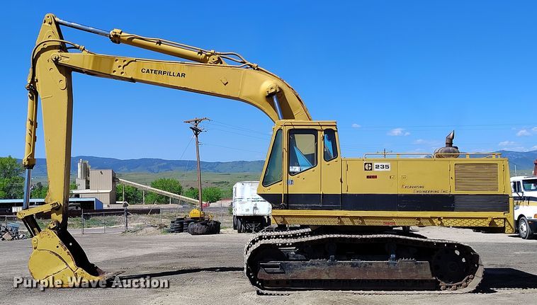 image for item DP4979 1977 Caterpillar 235 excavator
