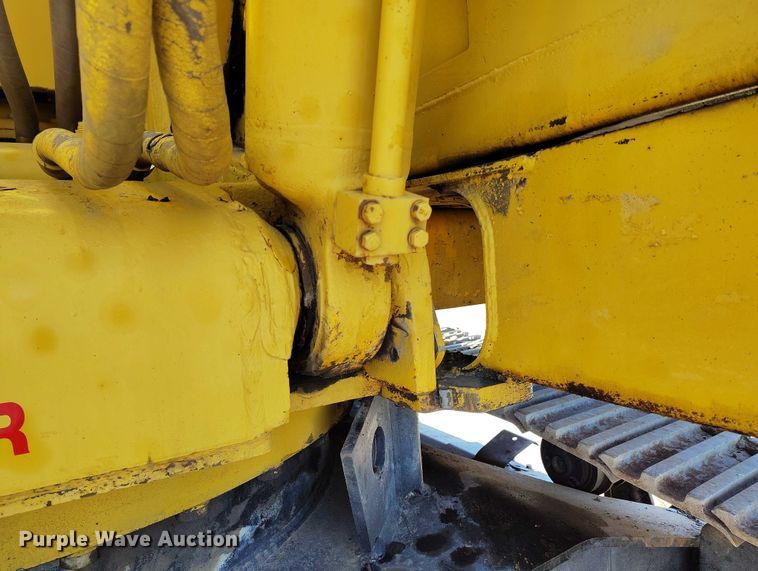 image for item DP4979 1977 Caterpillar 235 excavator