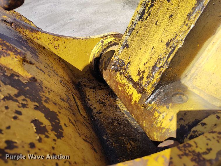 image for item DP4979 1977 Caterpillar 235 excavator