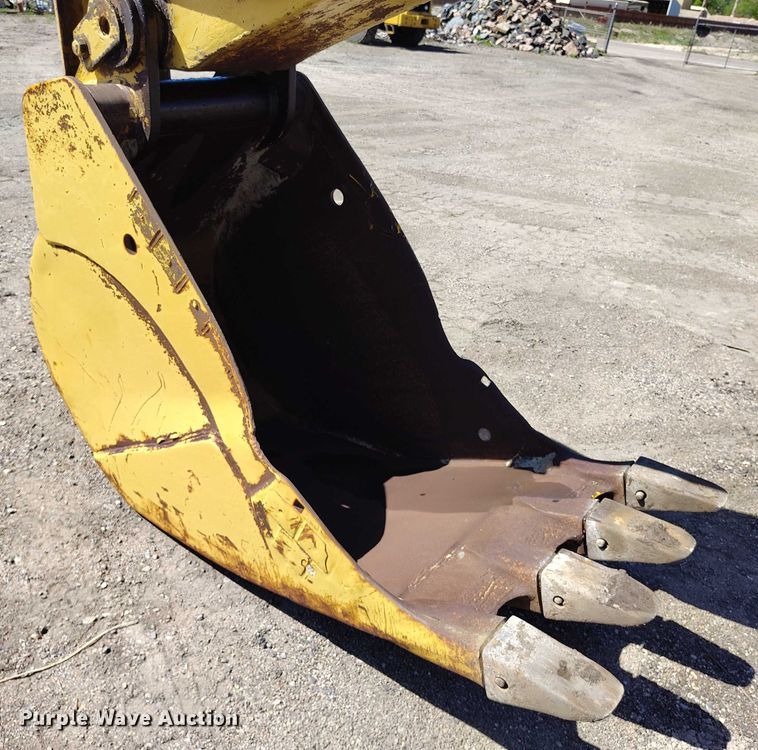 image for item DP4979 1977 Caterpillar 235 excavator
