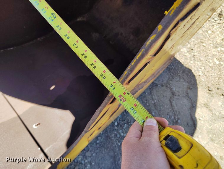 image for item DP4979 1977 Caterpillar 235 excavator