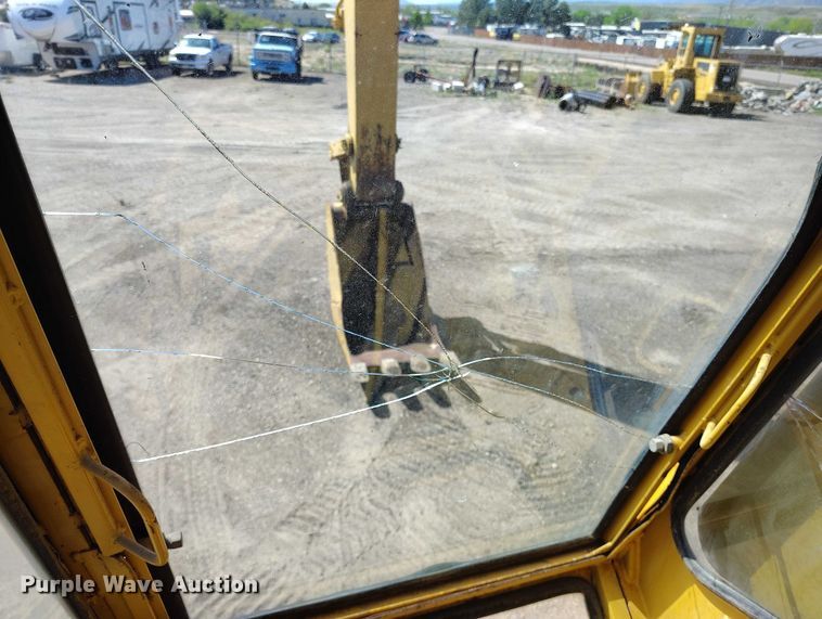 image for item DP4979 1977 Caterpillar 235 excavator