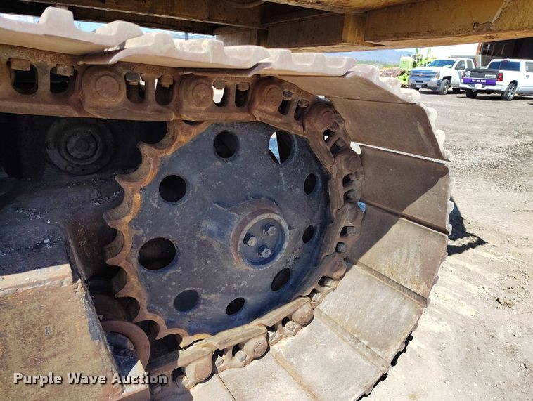 image for item DP4979 1977 Caterpillar 235 excavator