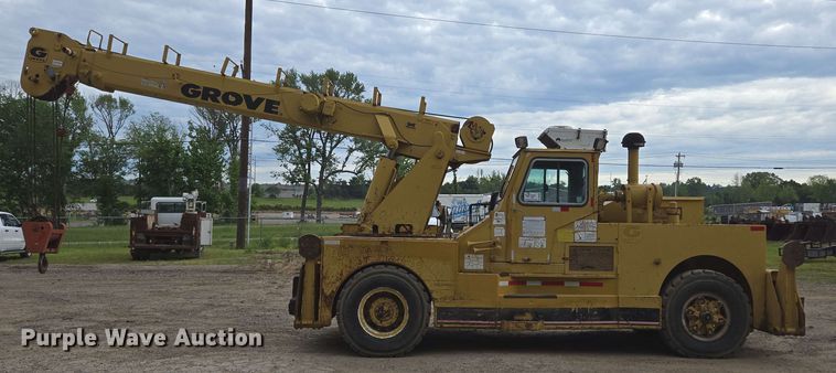 image for item DP6382 Grove IND-1012 crane