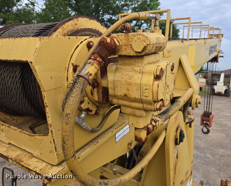 image for item DP6382 Grove IND-1012 crane
