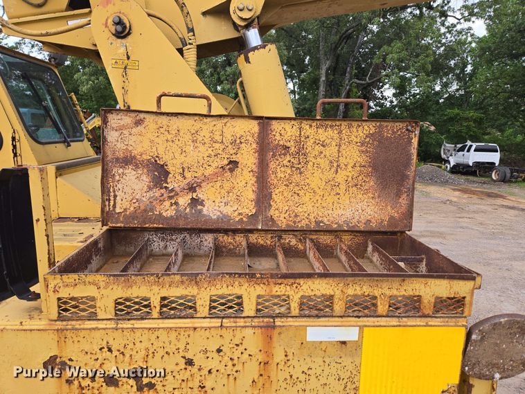 image for item DP6382 Grove IND-1012 crane