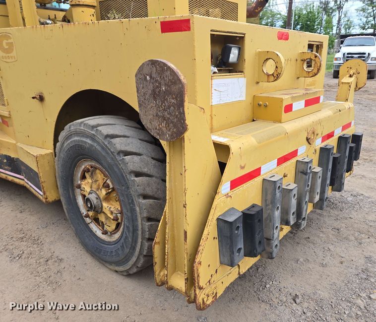 image for item DP6382 Grove IND-1012 crane