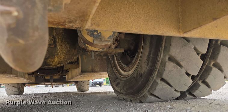 image for item DP6382 Grove IND-1012 crane