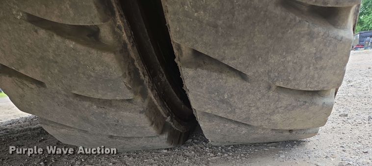 image for item DP6382 Grove IND-1012 crane