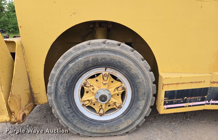 image for item DP6382 Grove IND-1012 crane