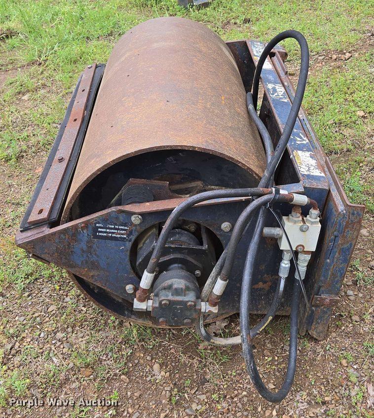 image for item DP6385 Bobcat 48 SM Roller skid steer vibratory roller
