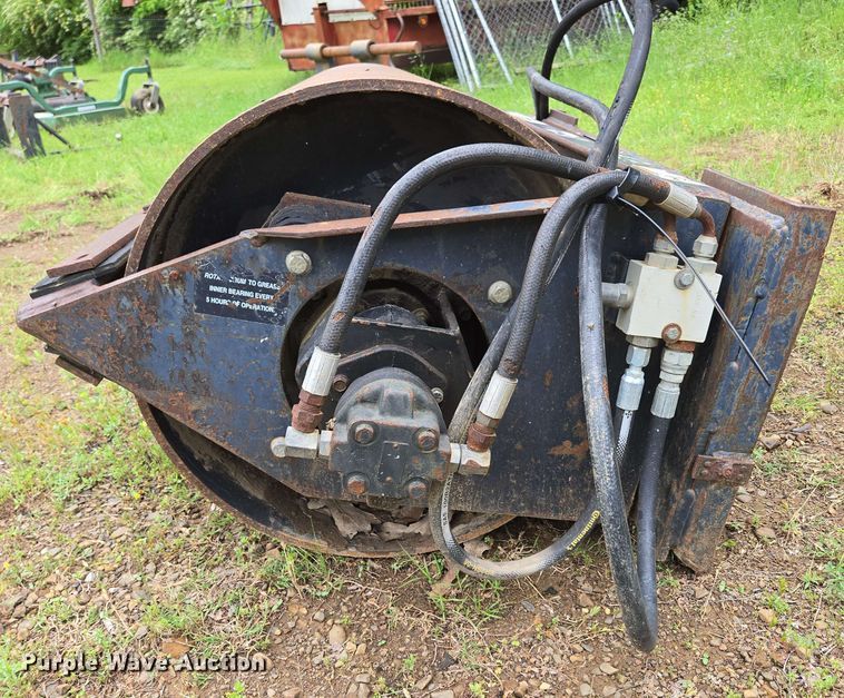 image for item DP6385 Bobcat 48 SM Roller skid steer vibratory roller