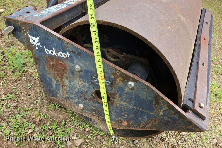 image for item DP6385 Bobcat 48 SM Roller skid steer vibratory roller
