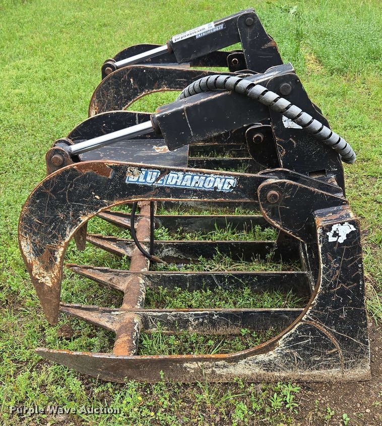 image for item DP6386 Blue Diamond 106145 skid steer rock grapple bucket