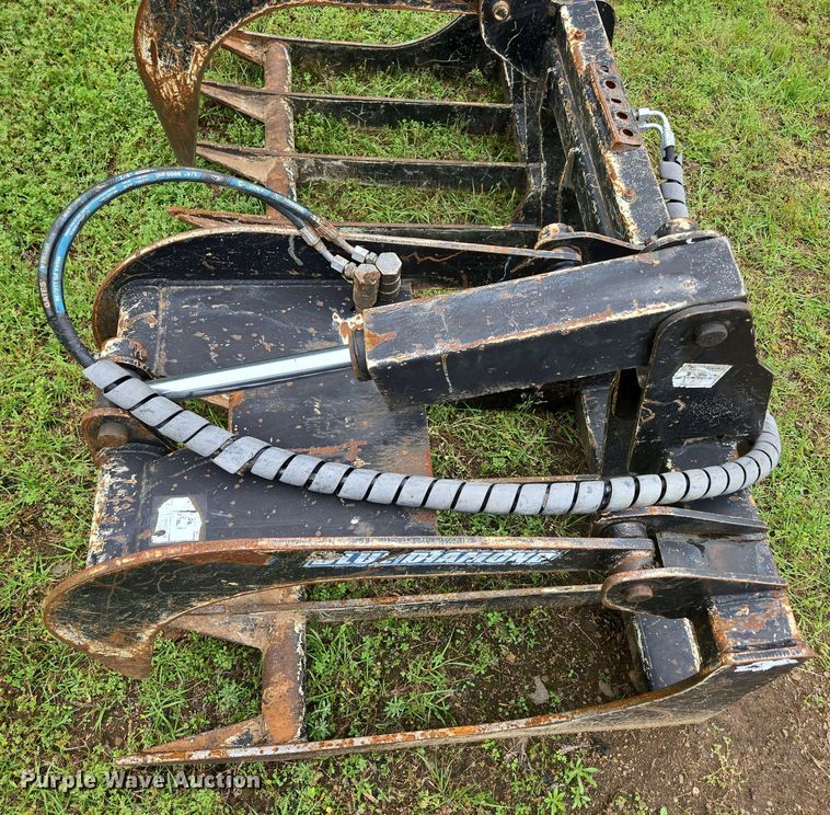 image for item DP6386 Blue Diamond 106145 skid steer rock grapple bucket