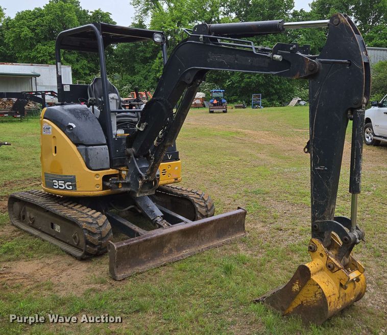 image for item DP6397 John Deere 35G mini excavator