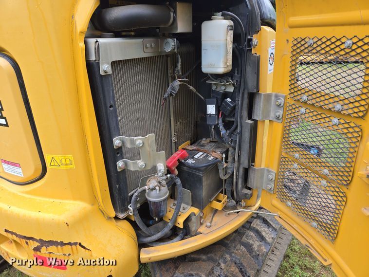 image for item DP6397 John Deere 35G mini excavator