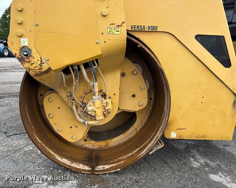 image for item DS3726 2009 Caterpillar CB 534D XW double drum vibratory roller