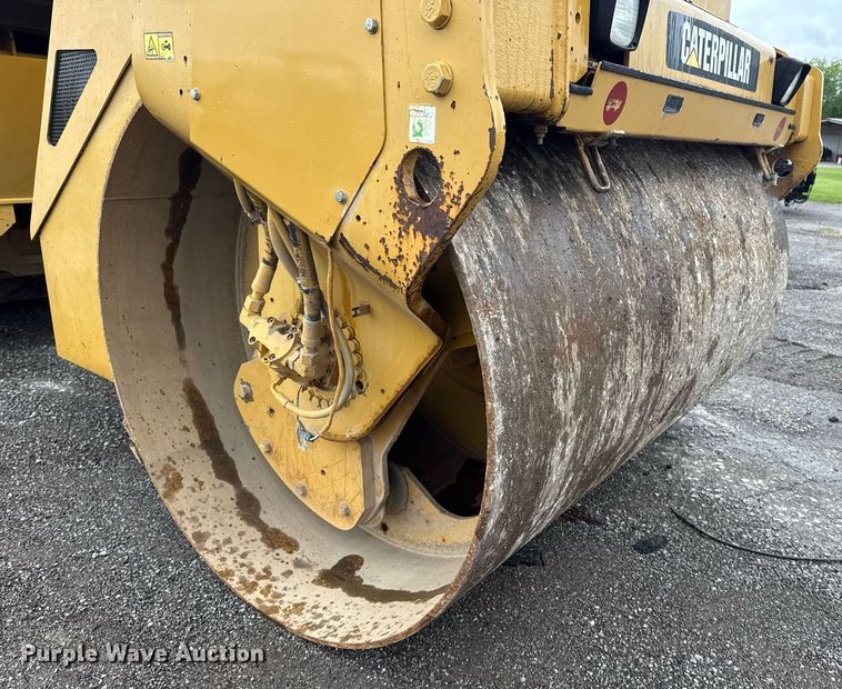 image for item DS3726 2009 Caterpillar CB 534D XW double drum vibratory roller