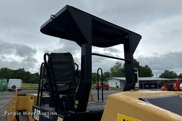 image for item DS3726 2009 Caterpillar CB 534D XW double drum vibratory roller