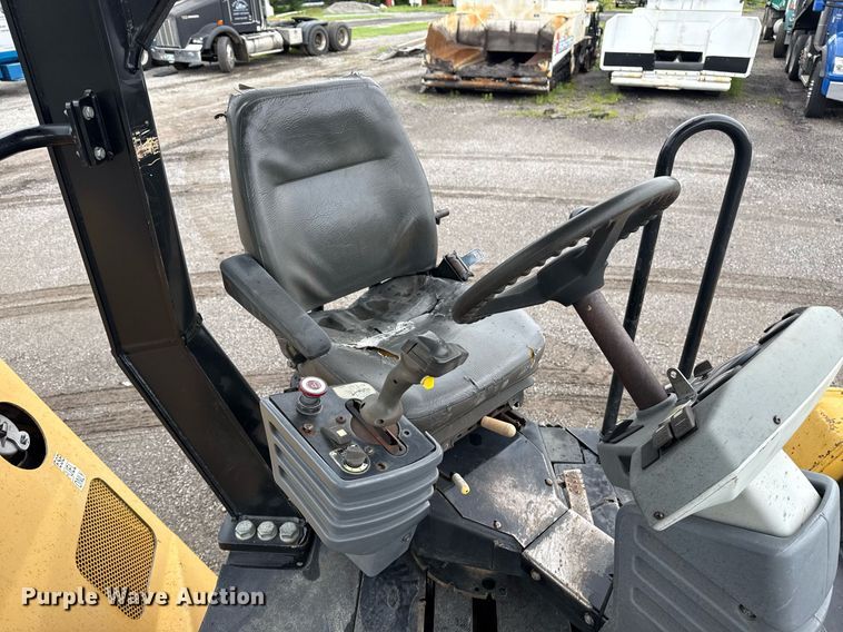 image for item DS3726 2009 Caterpillar CB 534D XW double drum vibratory roller