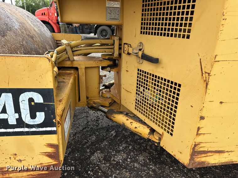 image for item DS3727 1997 Caterpillar CB 534C double drum vibratory roller