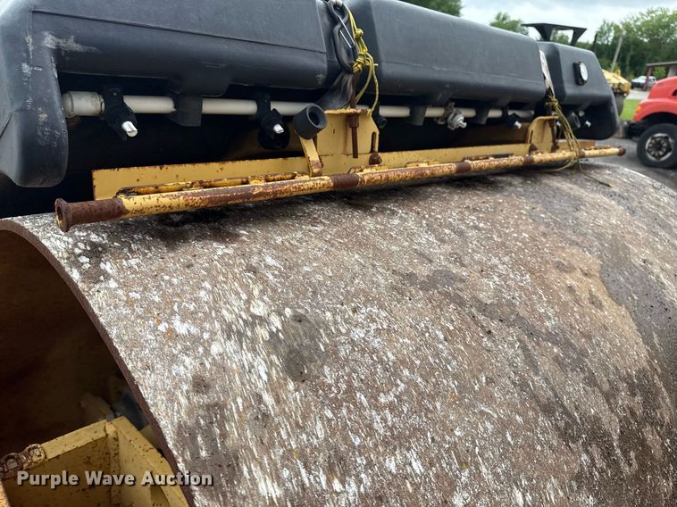 image for item DS3727 1997 Caterpillar CB 534C double drum vibratory roller