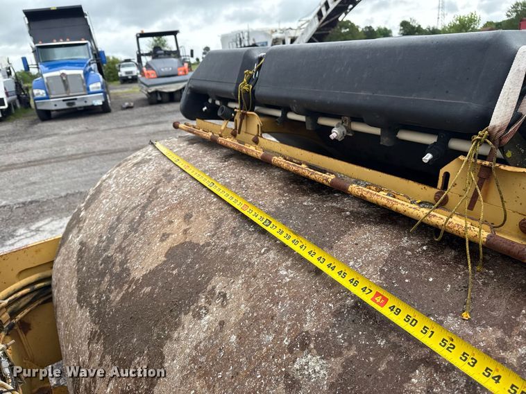 image for item DS3727 1997 Caterpillar CB 534C double drum vibratory roller