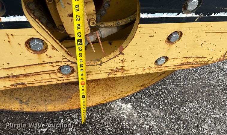 image for item DS3727 1997 Caterpillar CB 534C double drum vibratory roller